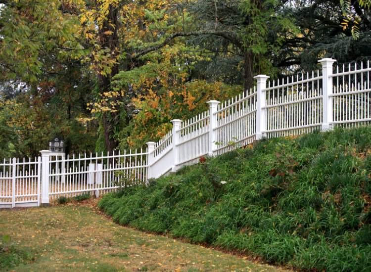 Modern iron fence design for residential property  Modern iron fence design for residential property in San Jose, CA